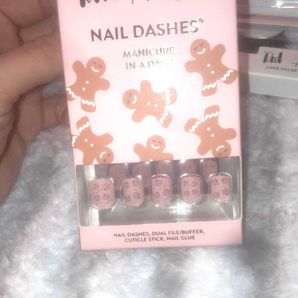 Red Aspen gingerbread man nails